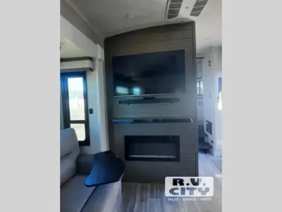 2025 Jayco Pinnacle 38FBRK photo 6