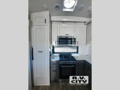 2025 Jayco Pinnacle 38FBRK photo 9
