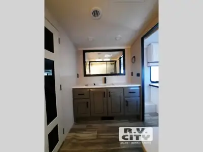 2025 Jayco Pinnacle 38FBRK photo 19