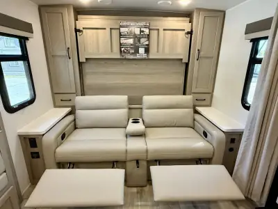 2025 Forest River Rockwood Mini Lite 2519S photo 18