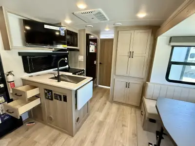 2025 Forest River Rockwood Mini Lite 2519S photo 27