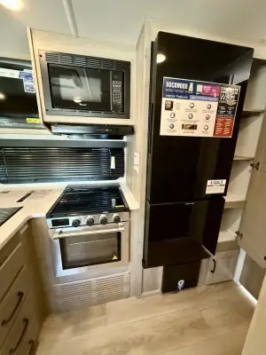 2025 Forest River Rockwood Mini Lite 2519S photo 35