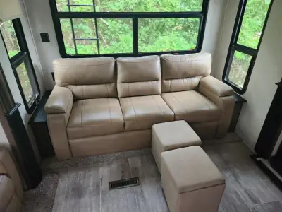 2019 Keystone Montana 3720RL photo 14