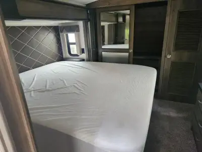 2019 Keystone Montana 3720RL photo 16