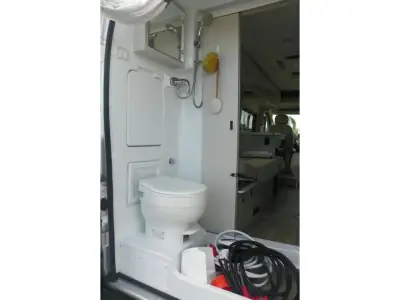 2023 Thor Motor Coach Tellaro 20L photo 17