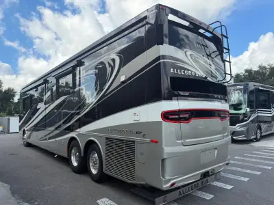 2022 Tiffin Motorhomes Allegro Bus 45 OPP photo 4