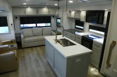 2025 Brinkley Model Z Air 310 photo 13