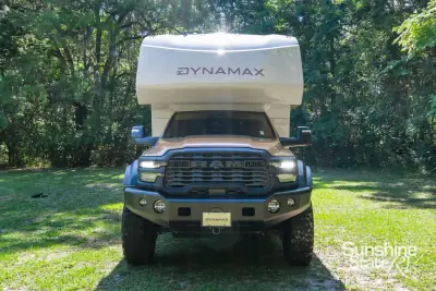 2026 Dynamax Corp Isata5 30FW 4x4 EXTREME PACKAGE photo 3