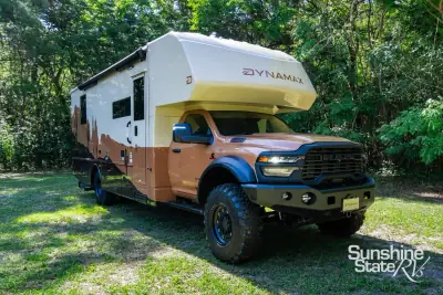 2026 Dynamax Corp Isata5 30FW 4x4 EXTREME PACKAGE photo 2
