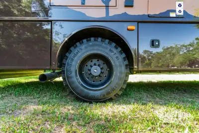 2026 Dynamax Corp Isata5 30FW 4x4 EXTREME PACKAGE photo 7