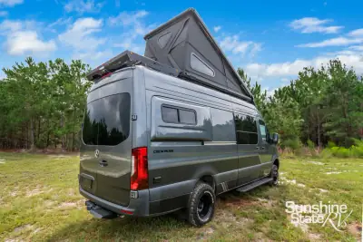 2027 Storyteller Overland Crew Mode AWD photo 5