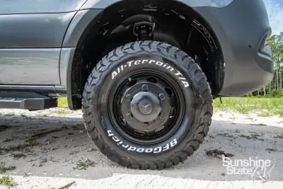 2027 Storyteller Overland Crew Mode AWD photo 48
