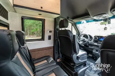2027 Storyteller Overland Crew Mode AWD photo 52