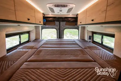 2027 Storyteller Overland Crew Mode AWD photo 43