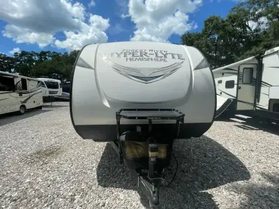 2019 Salem By Forest River Hemisphere Hyper-Lyte 26RLHL photo 39