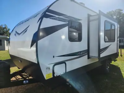 2024 Starcraft Super Lite Maxx 17MDS photo 2