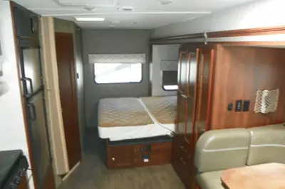 2018 Forest River Forester MBS 2401W photo 17