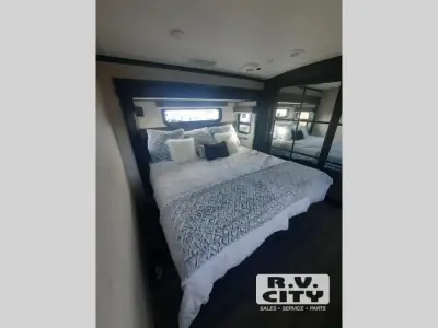 2023 Jayco Pinnacle 36KPTS photo 16