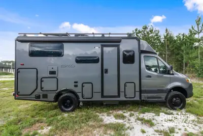 2027 Winnebago Ekko Sprinter 23B AWD photo 2