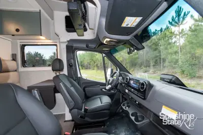 2027 Winnebago Ekko Sprinter 23B AWD photo 32