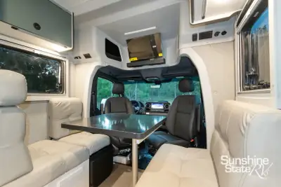 2027 Winnebago Ekko Sprinter 23B AWD photo 29