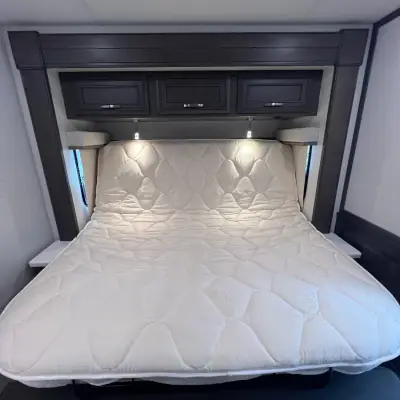 2025 Entegra Coach Accolade 37K photo 13