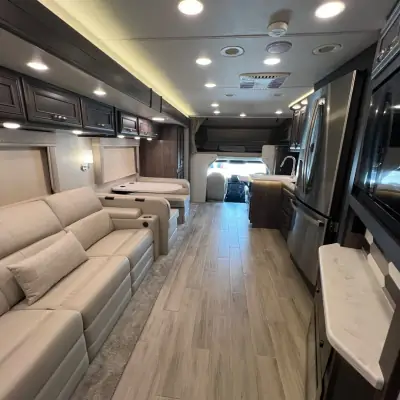 2025 Entegra Coach Accolade 37K photo 18