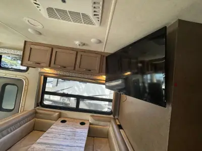 2019 Thor Motor Coach A.C.E. 30.4 photo 44