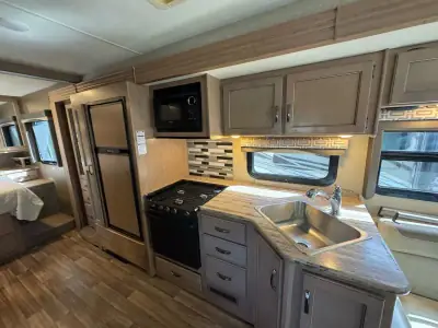 2019 Thor Motor Coach A.C.E. 30.4 photo 22