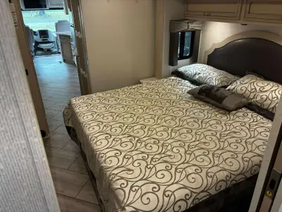 2021 Newmar Bay Star 3609 photo 12