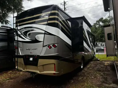 2021 Newmar Bay Star 3609 photo 5