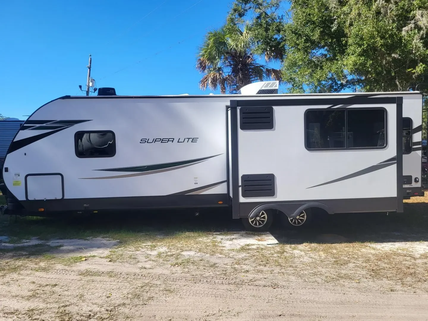 2023 Starcraft Super Lite 262rl exterior