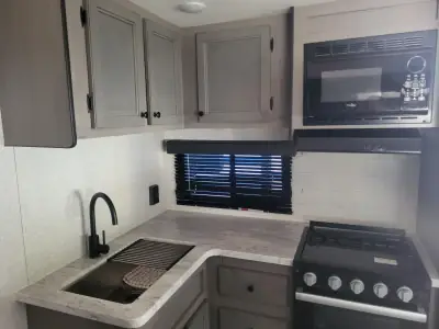 2023 Starcraft Super Lite 262rl photo 5