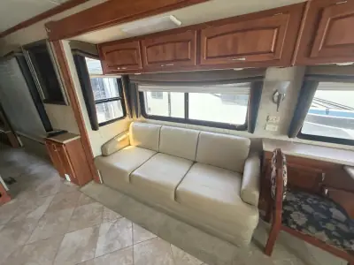 2008 Monaco KNIGHT 40DFT photo 10