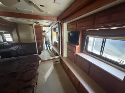 2008 Monaco KNIGHT 40DFT photo 18