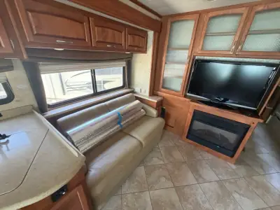 2008 Monaco KNIGHT 40DFT photo 11
