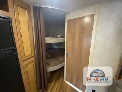 2018 Coachmen Catalina 261BHS photo 5
