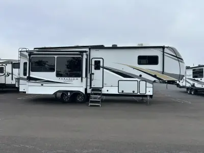 2021 Alliance Paradigm 310RL photo 2
