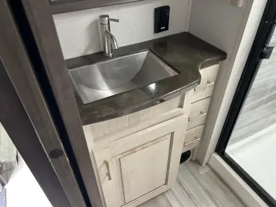 2021 Alliance Paradigm 310RL photo 22