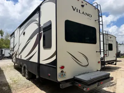 2017 Vanleigh VILANO 325 RL photo 3