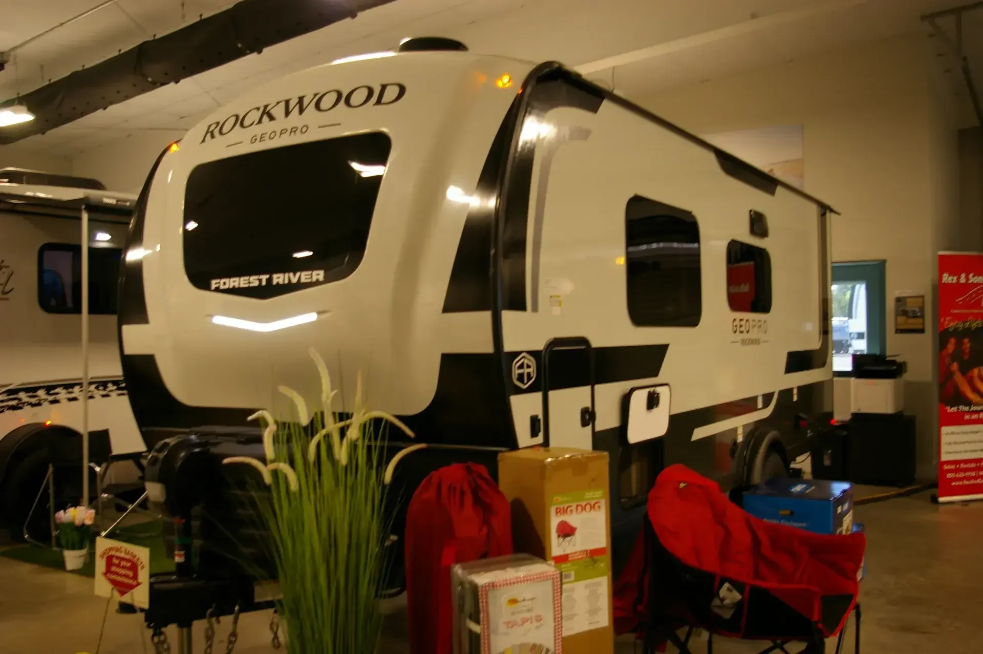 2026 Rockwood ROCKWOOD GEO PRO 19FD exterior