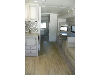 2021 Newmar Bay Star Sport 2702 photo 18