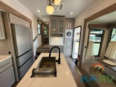 2025 Alliance PARADIGM 340RL photo 9