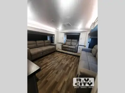 2024 Jayco North Point 382FLRB photo 4