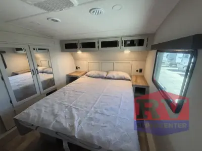 2026 Coachmen Chaparral 373MBRB photo 25
