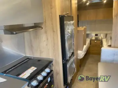 2026 Airstream Trade Wind 23FB Twin photo 9