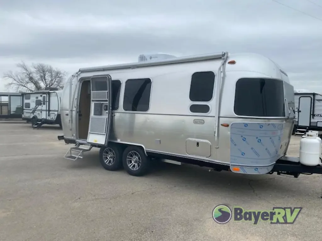 2026 Airstream Trade Wind 23FB Twin exterior