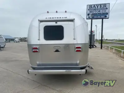 2026 Airstream Trade Wind 23FB Twin photo 4