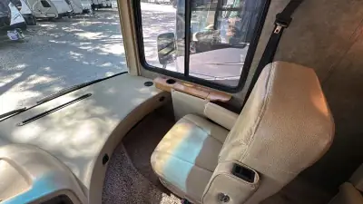 2014 Newmar Canyon Star 3940 photo 9