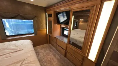 2014 Newmar Canyon Star 3940 photo 21